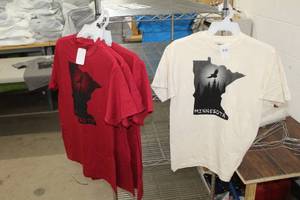 lot 224 image: Lot of (5) Noble Wear T-Shirt Medium 90% Cotton 10% Polyester Red (x2), Off-White(x3) with Minnesota Logo (new)