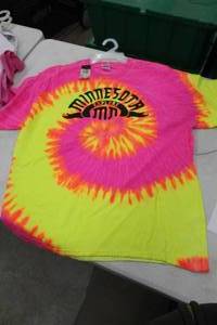 lot 291 image: Gildan Heavy Cotton Tie-Dye T-Shirt Womens X-Large 100% Cotton PinkYellow with Explore Minnesota Logo (new)