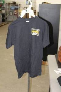 lot 492 image: Lot of (6) Gildan Heavy Cotton T-Shirt Medium 100% Cotton Black with 2nd Amendment Americas Original Homeland Security Logo (new)