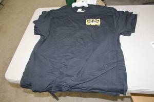 lot 536 image: Lot of (5) Gildan Heavy Cotton T-Shirt X-Large 100% Cotton Black with Keep Guns In The Right Hands Yours Logo (new)