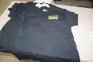 lot 535 image: Lot of (10) Gildan Heavy Cotton T-Shirt X-Large 100% Cotton Black with Keep Guns In The Right Hands Yours Logo (new)
