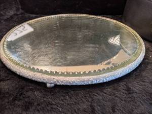 lot 274 image: Silver Plateau Vintage Vanity Mirror - Beveled Mirror