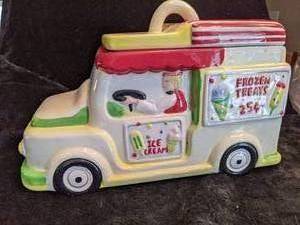 lot 285 image: Vintage Ice Cream Truck Cookie Jar - Very Cute