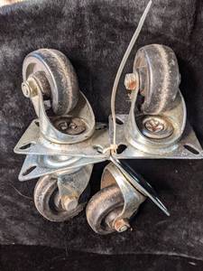 lot 254 image: Heavy Duty Casters - Set of 4