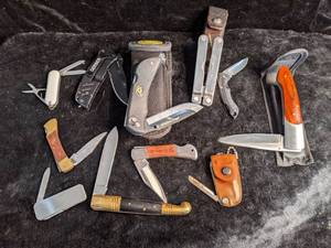 lot 62 image: Lot of Pocket Knives and Leatherman...some Vintage