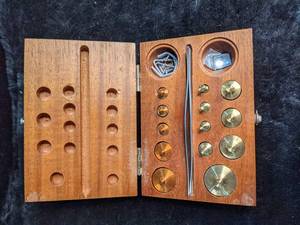 lot 10 image: Christian Beckers Torsion Balance Gram and Dram Weight Set in Wood Box