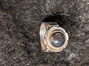 lot 223 image: Ladies Sterling Silver Black Onyx Ring Size 6