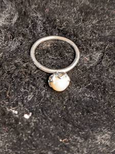 lot 227 image: Ladies Sterling Silver Ring with Pearl Size 6
