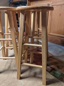 lot 153 image: 4 Wood Stools 29 Tall