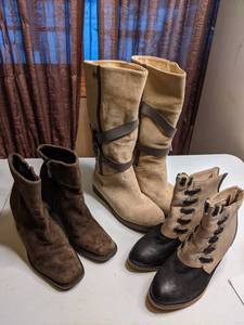 lot 176 image: 3 Pair of  Ladies Boots Size 7