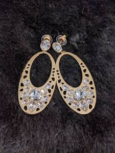 lot 204 image: Beautiful Swarovski Gold and Crystal Pierced Earrings