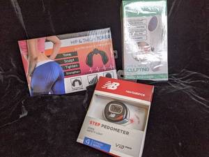 lot 137 image: Step Pedometer, Hip & Thigh Toner and Sonic Massager
