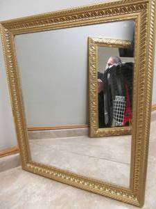 lot 22 image: mirror