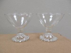 lot 30 image: vintage boopie dessert glass dishes