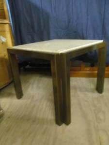 lot 47 image: end table