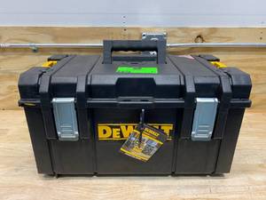 lot 71 image: DEWALT TOUGHSYSTEM 22 in. Medium Tool Box