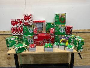 lot 69 image: Lot of Various Christmas Lights