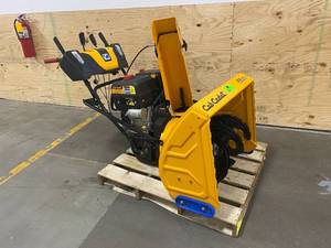 lot 9 image: CUB CADET (B) 2X MAX 30 in. 357 cc Two-Stage Gas Snow Blower with Electric Start, Power Steering and Steel Chute