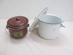 lot 30 image: enamel pots