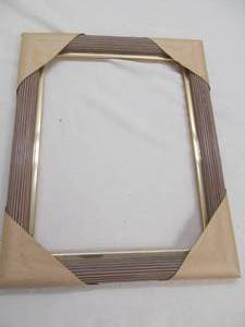 lot 90 image: Wood frame