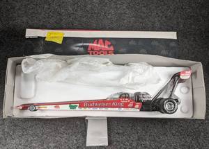lot 434 image: Mac Tools Racing Adult Collectable 124 Scale Top Fuel Dragster