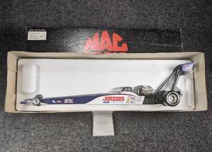 lot 435 image: Mac Tools Motorsports Adult Collectable 124 Scale Top Fuel Dragster - Bob Vandergriff