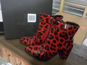 lot 8 image: Ninety Union milano red size 6 boot...