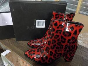 lot 13 image: Ninety Union milano red size 9 boot...