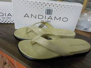 lot 18 image: Andiamo size 9M marvel gold micro f...