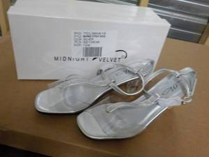 lot 38 image: Midnight Velvet size 7 12 silver m...