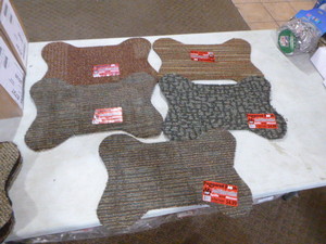 5 Pampered Pooch Food and Water Bowl Mats