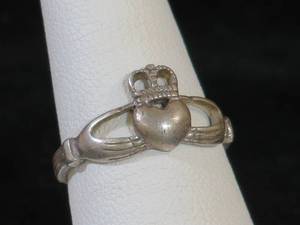 Sterling Silver Claddagh Ring