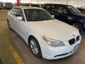 2004 BMW 525i
