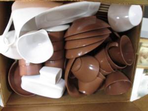 Vintage Plastic Dishes, Cups, Plate...