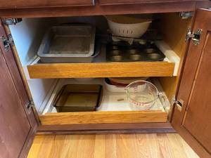 lot 39 image: Collection of Kitchen Items