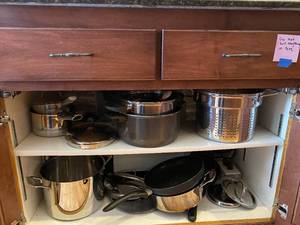 lot 44 image: Collection of Kitchen Items