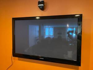 lot 162 image: Samsung 50 TV