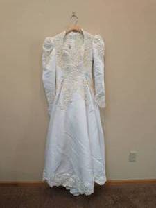 lot 49 image: Vintage Beaded Jean Phoenix Wedding Dress