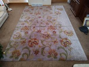 lot 15 image: Chandra Modern Area Rug