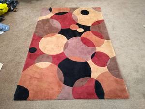 lot 16 image: Momeni Area Rug