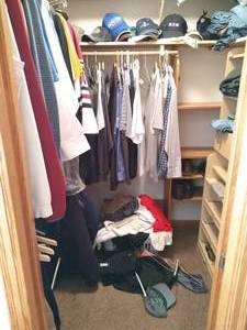 lot 202 image: Contents of Closet