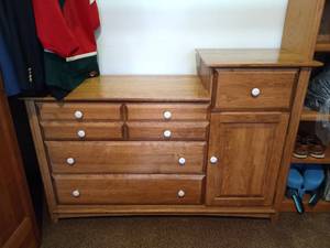 lot 207 image: Wooden Dresser