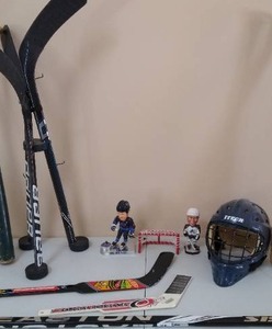 lot 211 image: Collection of Baseball & Hockey Gear