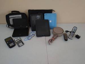 lot 225 image: Collection of Miscellaneous Electronics