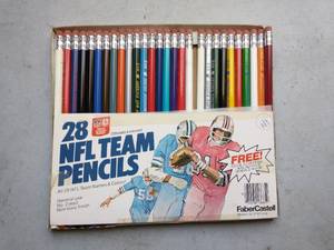 lot 335 image: Vintage 28 NFL Team Pencils By Faber Castell