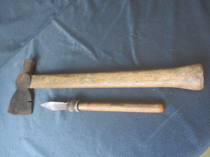 lot 32 image: Hatchet, Crude Knife