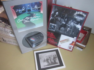 lot 33 image: Skynyrd Collectibles