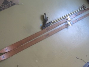 lot 76 image: Cross Country Skis & Poles