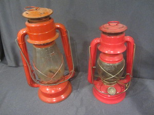 lot 101 image: Dietz Lanterns