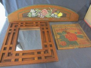 lot 140 image: Garden Sign, Mirror, Box End